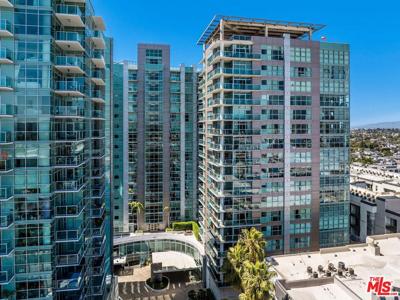 13700 Marina Pointe Drive