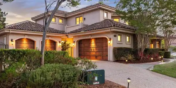 5259 Meadows Del Mar