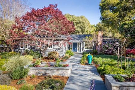 660 Menlo Oaks Drive