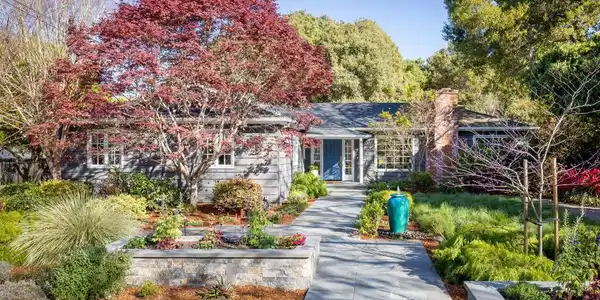 660 Menlo Oaks Drive