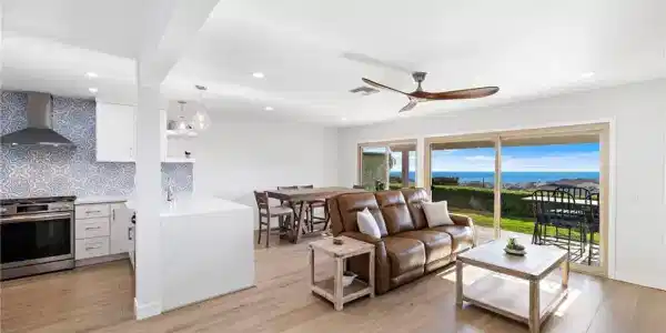567 Avenida Adobe