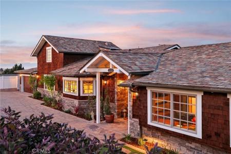 16 Saddle Road