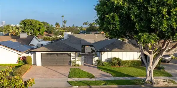 1915 Mariners Drive