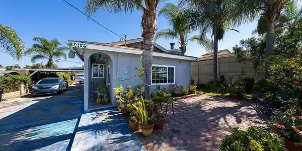 1465 S 40th St.