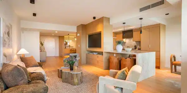 13600 Marina Pointe Drive