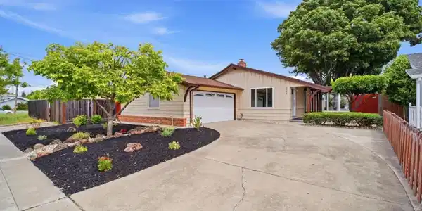 2386 Bermuda Lane