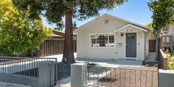 616 Douglas Avenue