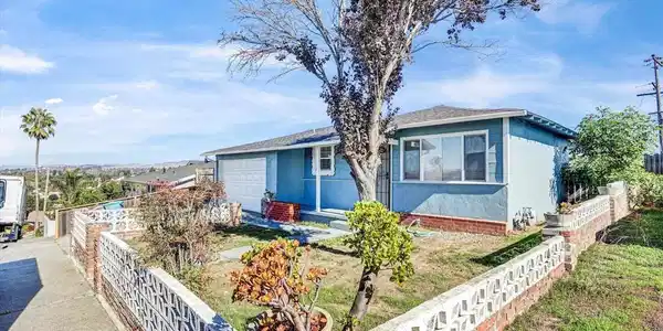 452 Wilshire Avenue