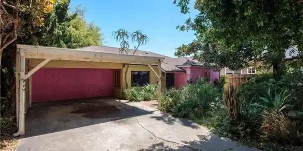 11816 Avon Way