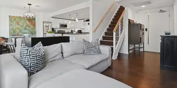 425 W Beech