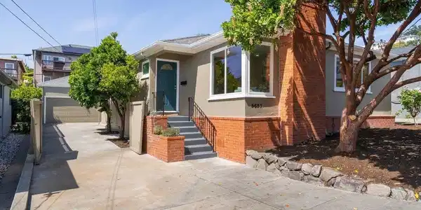 5637 Ludwig Avenue