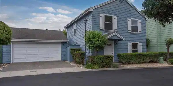 3 Bay