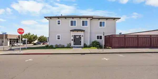 47 N 2nd