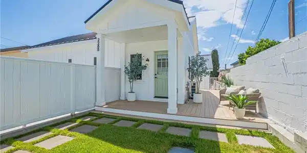 228 B Arena Street