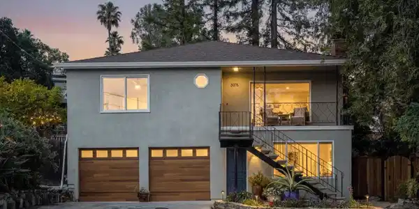 3076 Oak Knoll Drive
