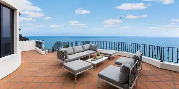 3908 Rambla Orienta