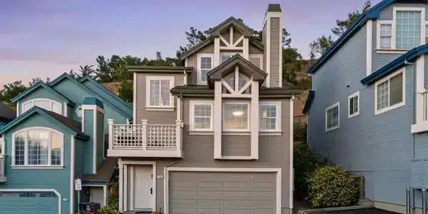 105 Mountain Road