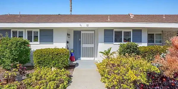 3685 Vista Campana N