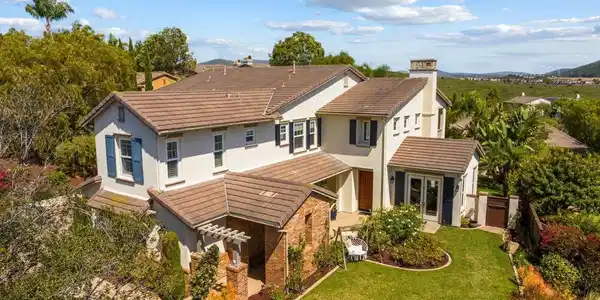 3228 Sitio Montecillo