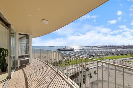 700 E Ocean Boulevard