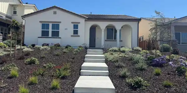 586 Santa Ynez Way