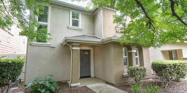 91 Olmsted Ct