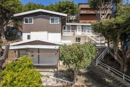 355 Beaumont Boulevard