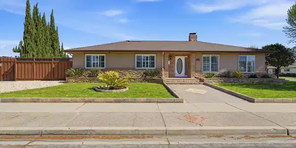 38048 Palmer Dr