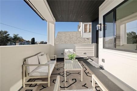 810 El Redondo Avenue