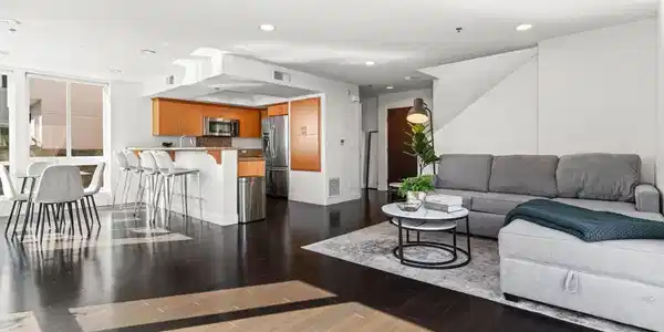 924 Hornblend Street