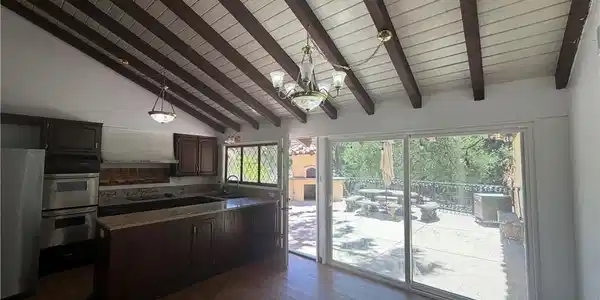 736 Crater Oak Drive