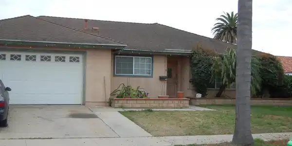 1920 Oneida Place