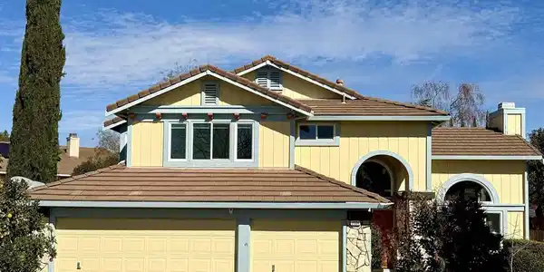 2504 Brocket Court