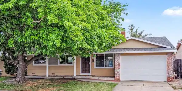 5438 Farina Lane