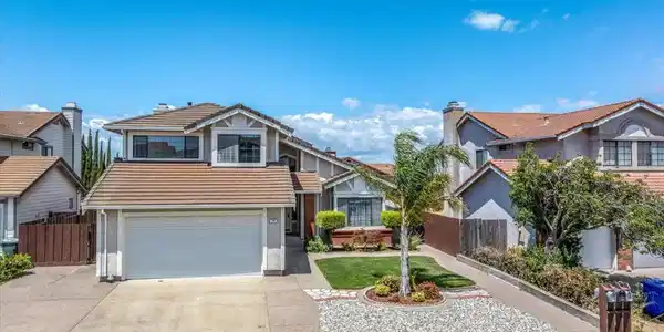 106 Peridot Court