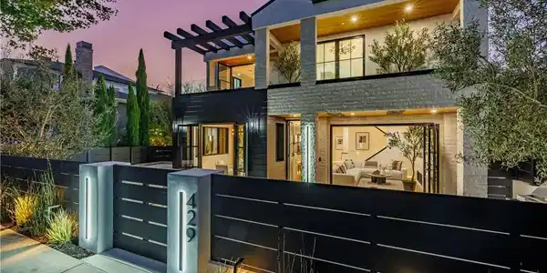 429 Dahlia Ave