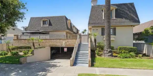 551 S E Street
