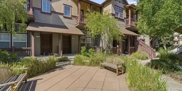 108 Serra Way