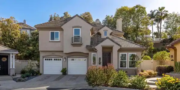 1136 Monterey Place