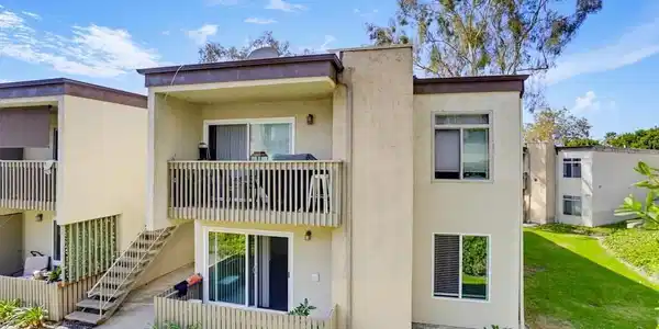 432 Edgehill Lane