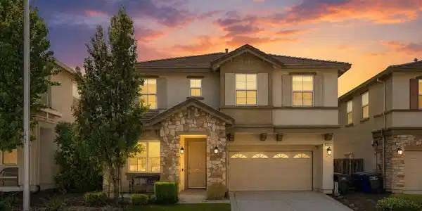 2313 Verona Dr