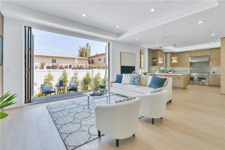 3202 Green Lane