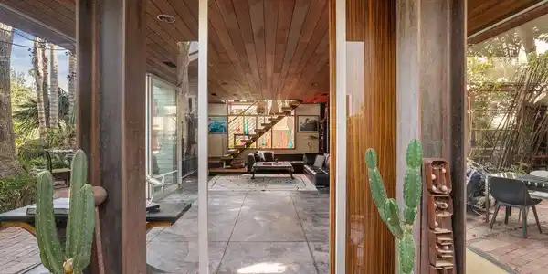 Image 4