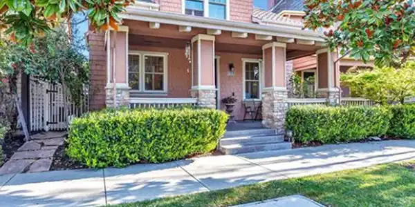 2036 SERRA LN