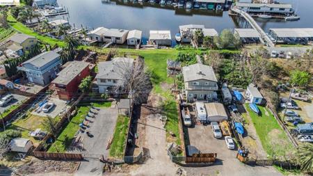 1596 Taylor Rd