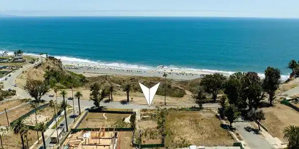 15363 Via De Las Olas