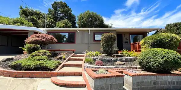 301 Joan Vista St