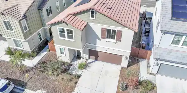 876 Diamante Way