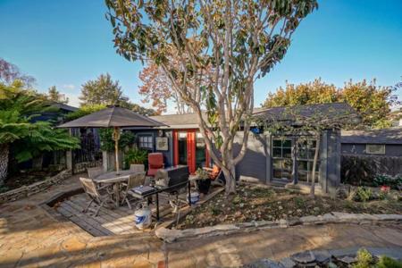 1497 Highland Place