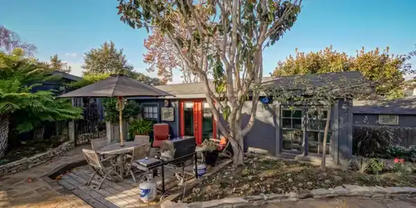 1497 Highland Place